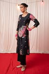 Buy_Chrkha_Black Chanderi Silk Hand Embroidered Mirror Paisley Floral Print Kurta Pant Set _Online_at_Aza_Fashions