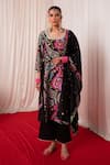 Buy_Chrkha_Black Chanderi Silk Hand Embroidered Mirror Paisley Floral Print Kurta Set _at_Aza_Fashions