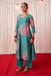 Chrkha_Green Chanderi Silk Hand Embroidered Paisley Floral Print Kurta And Pant Set _Online_at_Aza_Fashions