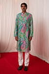 Buy_Chrkha_Green Chanderi Silk Printed Paisley Jaal Kurta With Pant _at_Aza_Fashions