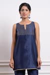 Buy_Vinusto_Blue Handwoven Chanderi Embroidered Lace Notched Sequin Short Kurta With Pant _Online_at_Aza_Fashions