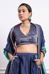 Buy_Vinusto_Blue Handwoven Chanderi Embroidered Lace V-neck Panelled Lehenga Set 