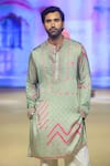 Buy_PUNIT BALANA_Green Kurta Satin Silk Printed Marodi Gurfateh Pirzada Bandhani With Pant 