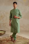 Buy_Chhavvi Aggarwal_Green Linen Cotton Solid Kurta With Pant _at_Aza_Fashions