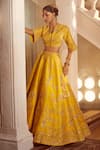 Azeera_Yellow Embroidered Floral Notched V Tanvee Zardozi Lehenga Set _Online