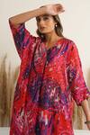 Meghna Panchmatia_Red Silk Print Abstract V Neck Asymmetric Kaftan _at_Aza_Fashions