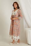 Buy_Makaan.51_Pink Cotton Hand Block Floral Leaf Print Kurta _Online_at_Aza_Fashions