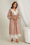 Makaan.51_Pink Cotton Hand Block Floral Leaf Print Kurta _at_Aza_Fashions