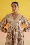 Buy_Amisha Kothari_Cream Silk Printed Floral V-neck Kadambari Kurta With Pant _Online_at_Aza_Fashions