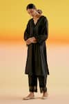 Buy_Amisha Kothari_Black Chanderi Silk Embroidered Dori V-neck Nandani Work Tunic With Pant _at_Aza_Fashions