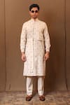 Buy_MATI_Off White Cotton Hand Woven Zari Embroidered Kurta With Solid Pant _at_Aza_Fashions