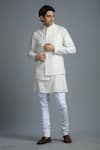 Buy_Char Chaand_Ivory Brocade Woven Geometric Bundi With Kurta _at_Aza_Fashions