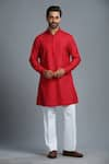 Buy_Char Chaand_Red Silk Embroidery Thread Geometric Kurta _at_Aza_Fashions