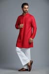 Char Chaand_Red Silk Embroidery Thread Geometric Kurta _Online_at_Aza_Fashions