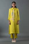 Buy_Oja_Green Shrim Linen Embroidery Mirror Collar Thread Work Kurta And Pant Set _at_Aza_Fashions