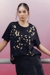 Buy_Kavya Singh Kundu_Black Cotton Embroidered Sequin Round Glint Metal T-shirt _at_Aza_Fashions