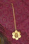 Buy_SUHANI PITTIE_Gold Plated Coin Embossed Maangtikka _at_Aza_Fashions