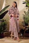 Buy_Rainas_Maroon Cupro Satin Print Geometric Collared Neck Tunic And Pant Set 