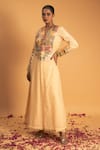 Buy_Sitaraa_Peach Chanderi Woven Floral V Neck Mahima Kurta And Pant Set _Online_at_Aza_Fashions