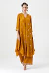 Buy_Sitaraa_Yellow Natural Crepe Silk Embroidery Motif V Neck Roshni Tunic With Pant _at_Aza_Fashions