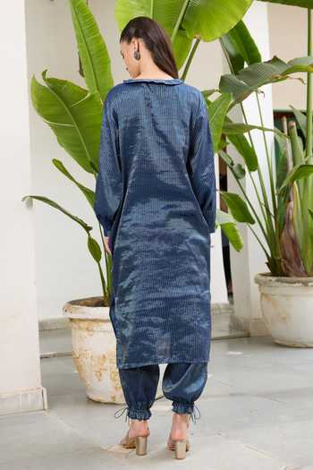 Shop_RAAS LIFE_Blue Chanderi V-neck Mohini Hand Crafted Straight Kurta With Pant _at_Aza_Fashions