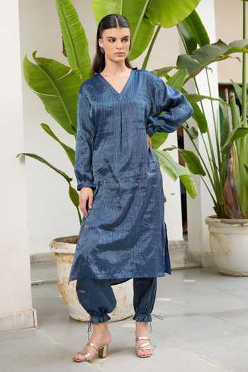 Shop_RAAS LIFE_Blue Chanderi V-neck Mohini Hand Crafted Straight Kurta With Pant _Online_at_Aza_Fashions