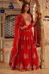 Buy_LASHKARAA_Red Blouse And Lehenga Silk Embroidery Thread Notched Zari Set _Online_at_Aza_Fashions