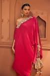 Buy_Tasuvure Indes_Pink Pleated Silk Embroidered Floral One Shoulder Divine Neck Cape With Pant 