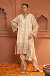 Buy_Tasuvure Indes_Ivory Tissue Silk Embroidered Thread Notched Sequin Geometric Kurta With Pant _at_Aza_Fashions