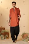 Buy_S&N by Shantnu Nikhil_Orange Silk Twill Printed Adamas Short Kurta _at_Aza_Fashions