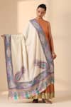 Buy_Dusala_White Auklet Handwoven Kalamkari Border Shawl _at_Aza_Fashions