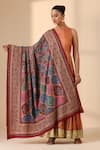 Buy Dusala Multi Color Anhiga Paisley Handwoven Kalamkari Artwork Shawl at Aza Fashions Buy_Dusala_Multi Color Anhiga Paisley Handwoven Kalamkari Artwork Shawl _at_Aza_Fashions