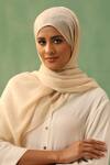 Buy_Dusala_Off White Shahida Plain Shawl 