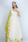 Priyanka Jain_Ivory Italian Crepe Embroidered Floral V Neck Placement Anarkali Set _Online_at_Aza_Fashions