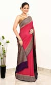 Naaritva India_Pink Handloom Cotton Woven Zari Vine Border Saree With Running Blouse Piece _Online_at_Aza_Fashions