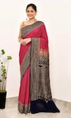 Buy_Naaritva India_Pink Handloom Cotton Floral Vine Contrast Border Saree With Running Blouse Piece _at_Aza_Fashions