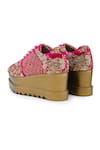 Buy_Anaar_Fuchsia Embellished Swoon Town Marodi Embroidered Wedge Sneakers 