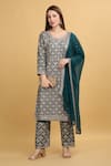 Buy_Aham-Vayam_Green Georgette Embroidery Zari Thread Round Meer Bead Emboridered Kurta Set _at_Aza_Fashions