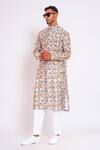 studio error_White Cotton Silk Printed Wavey Scribble Straight Kurta _Online_at_Aza_Fashions