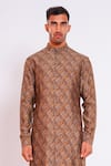 studio error_Brown Cotton Silk Printed Line Abstract Straight Kurta _Online_at_Aza_Fashions