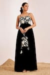 Suruchi Parakh_Black Georgette Embroidery Floral Sweetheart Neck Bodice Gown With Potli Bag _Online_at_Aza_Fashions