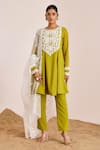 Buy_Suruchi Parakh_Green Georgette Embroidery Thread Round Neck Floral Kurta Pant Set _at_Aza_Fashions