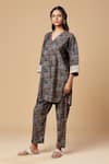 Buy_Spring Break_Black Blended Silk Printed Abstract Collared Paisley Kurta And Pant Set _Online_at_Aza_Fashions