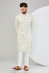 Buy_Kasbah_Ivory Silk Embroidered Mirror Kurta _at_Aza_Fashions