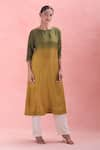 Buy_Medha_Yellow Habutai Silk Embroidered Bandhani Round Placed Pattern Ombre Tunic 