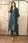 Buy_KAVERI_Green 100% Linen Embroidered Lace V Neck Dahlia Thread Kurta Pant Set _at_Aza_Fashions