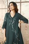 Buy_KAVERI_Green 100% Linen Embroidered Lace V Neck Dahlia Thread Kurta Pant Set _Online_at_Aza_Fashions