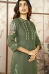 Shop_KAVERI_Green 100% Linen Hand Print Mosaic Floral Round Kurta Set _Online_at_Aza_Fashions