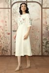 KAVERI_Off White Linen Embroidered Silk Thread Round Stained Glass Sam Applique Dress _Online_at_Aza_Fashions