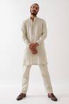 Buy_Son Of A Noble Snob_Ivory Linen Gabriel Pintuck And Stitchline Embroidered Kurta With Trouser _at_Aza_Fashions